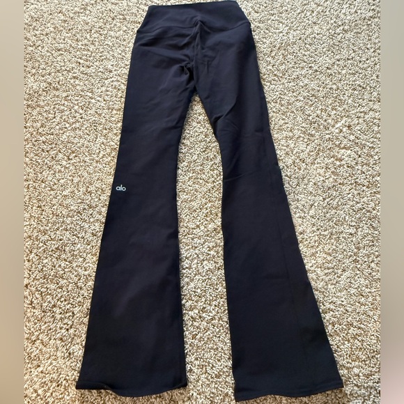 ALO bootcut airbrush leggings in black size S - Picture 5 of 6